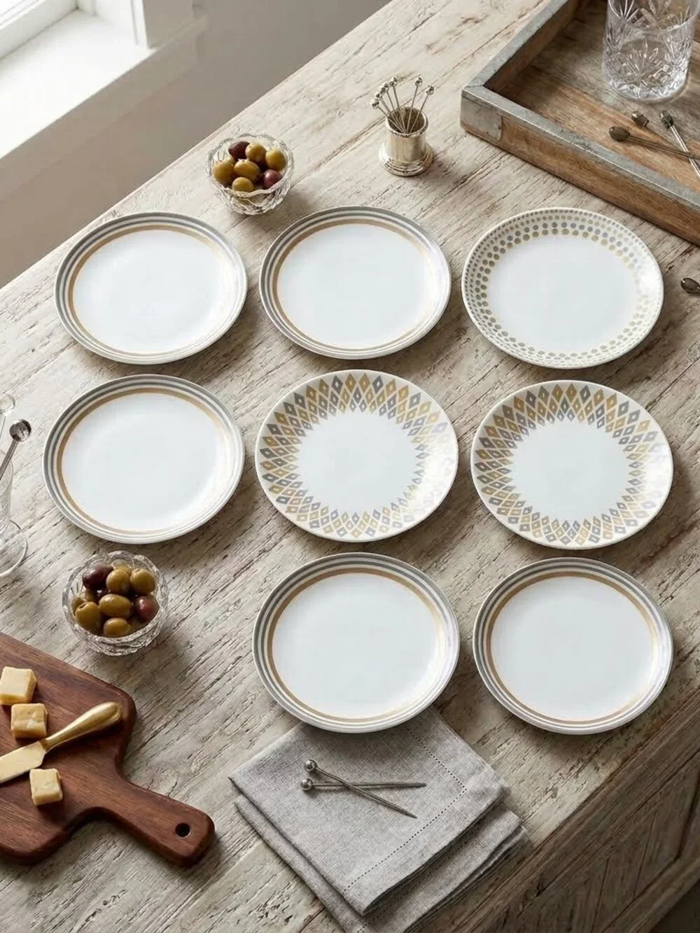 Set of 8 Crate & Barrel Metallic Appetizer / Dessert Plates